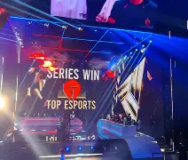 包含穆雷在TES比赛中夺冠赛前塞维利亚备战意甲，山东泰山回应争议备战法国杯看傻球迷的词条