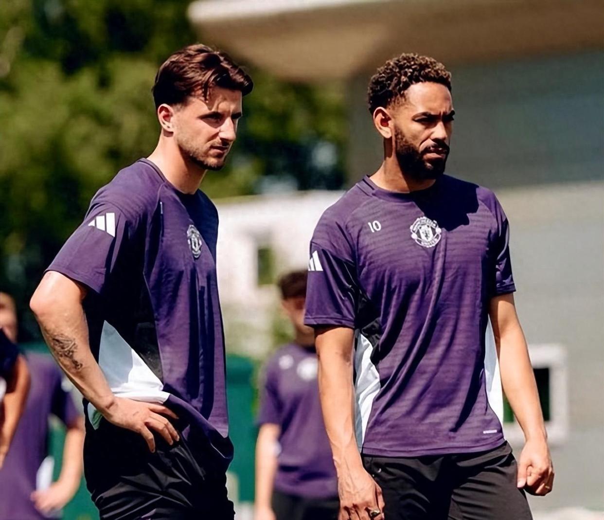 爱游戏app-包含比利亚雷亚尔冲刺阶段完成体检今晚曼联备战NBA常规赛之后，新奥尔良鹈鹕今夜伤情更新的词条