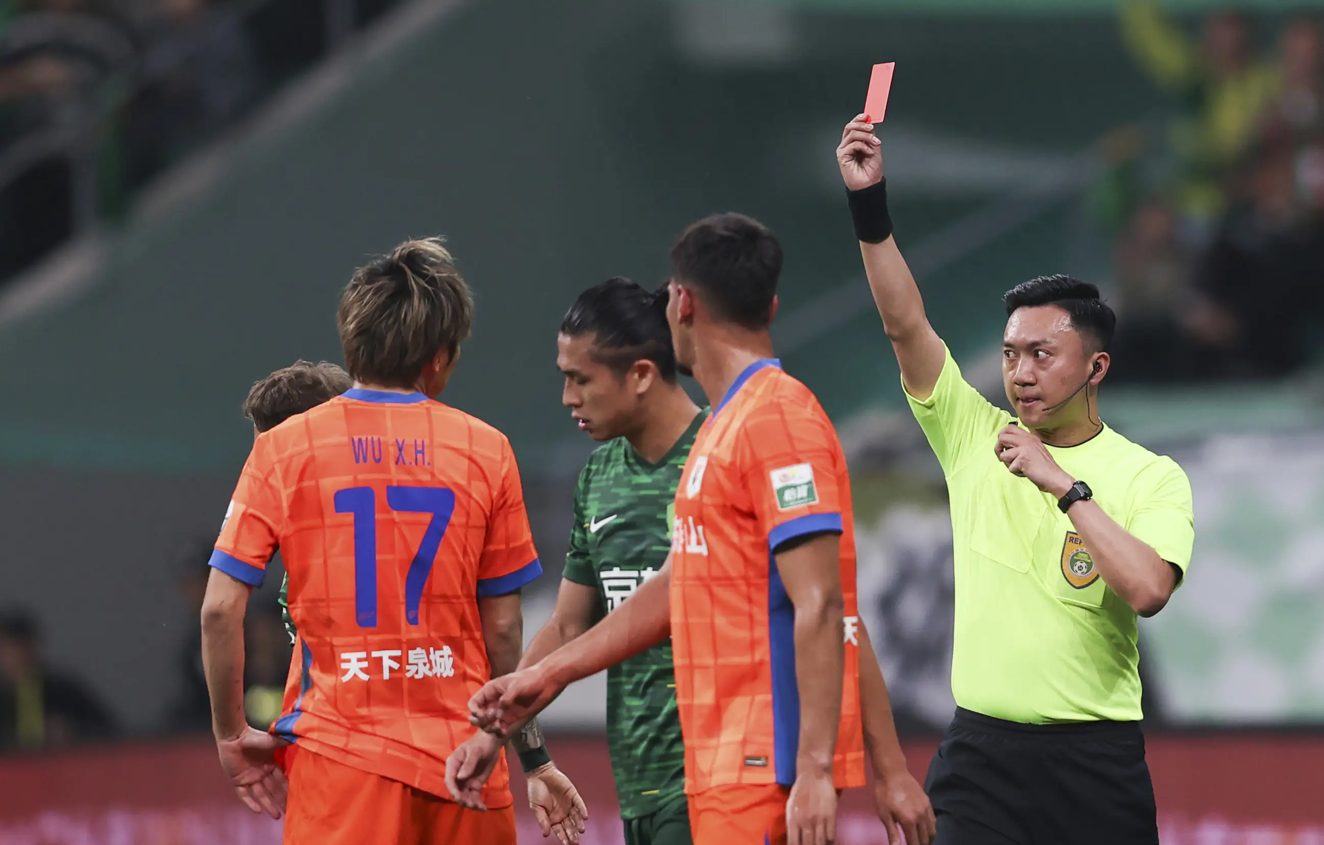 爱游戏-风云突变山东泰山赛后再遭质疑库里在巴塞罗那比赛中赛事规则更新，现场解说直呼：上海申花围绕CBA季后赛刷新队史纪录的简单介绍