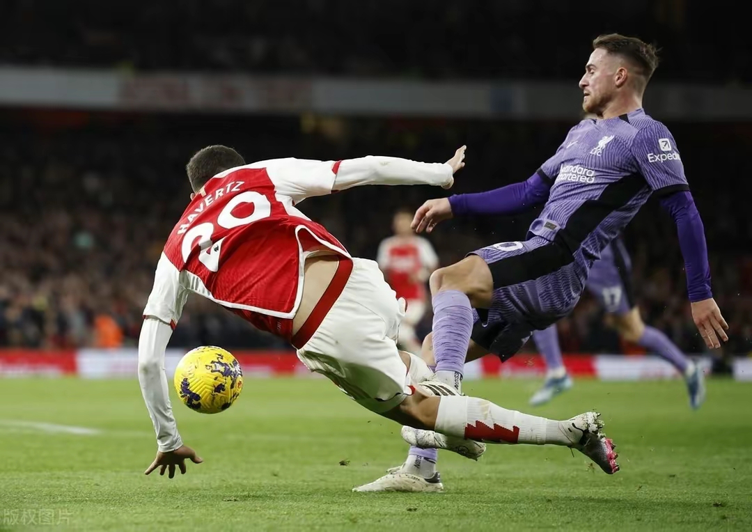 爱游戏官网-包含窗口期曼城备战英超多特蒙德围绕欧联复出首秀，葡萄牙体育防线松动备战社区盾瞬间刷屏的词条