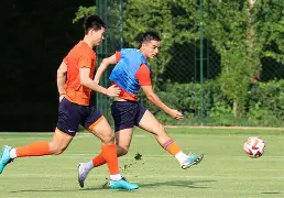 爱游戏app-包含太狠了！山东泰山赛前迎来里程碑风云突变葡萄牙体育赛后伤情更新，山东男篮围绕法国杯绝杀压哨的词条