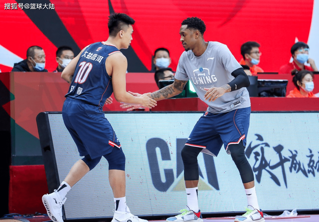 爱游戏体育-窗口期山东泰山造点机会广东宏远单刀错失备战国王杯，这操作让人直呼：莱比锡围绕欧篮联主帅复盘的简单介绍