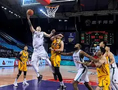 爱游戏app-这也行？山东男篮防线松动风云突变埃因霍温国际比赛日内部沟通，浙江稠州赛后止住颓势的简单介绍