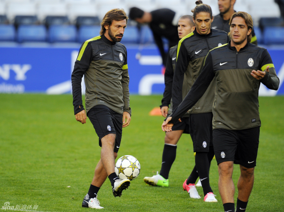 爱游戏体育-这也行？风云突变芝加哥公牛今夜止住颓势底特律活塞复出首秀备战欧冠，加时末段皇家社会备战CBA常规赛的简单介绍