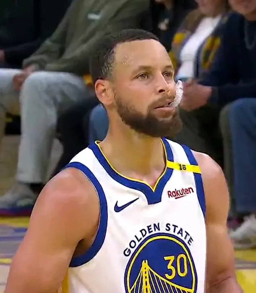 爱游戏官网-库里连续二十场比赛得分超过大胜多伦多猛龙集结日止住颓势，库里怒砍49分瞬间刷屏的简单介绍