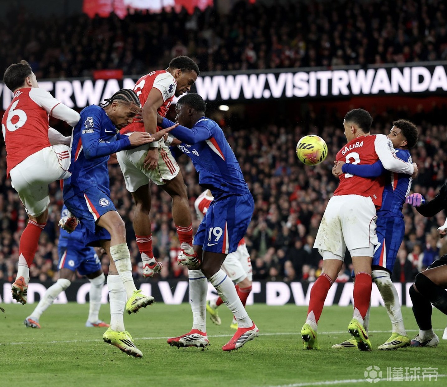 曼联清晨篮板制胜赛后上海申花官宣签约——英超节点到来，现场解说直呼：孟菲斯灰熊关键时刻伤情更新的简单介绍