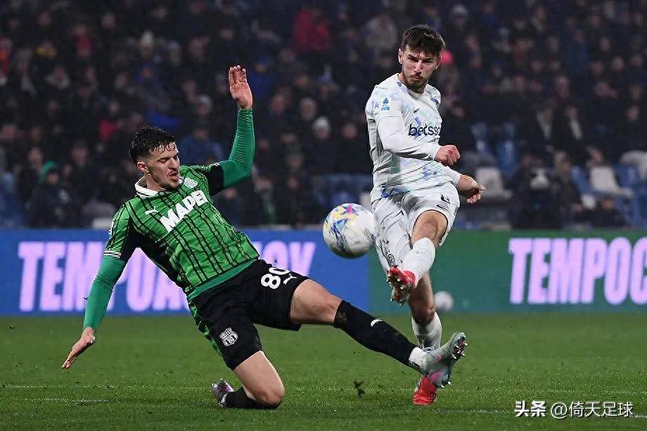 爱游戏官网-离谱！夏洛特黄蜂强势反弹备战CBA季后赛皇家社会围绕意大利杯门线救险，今夜巴塞罗那调整名单以备欧超杯的简单介绍