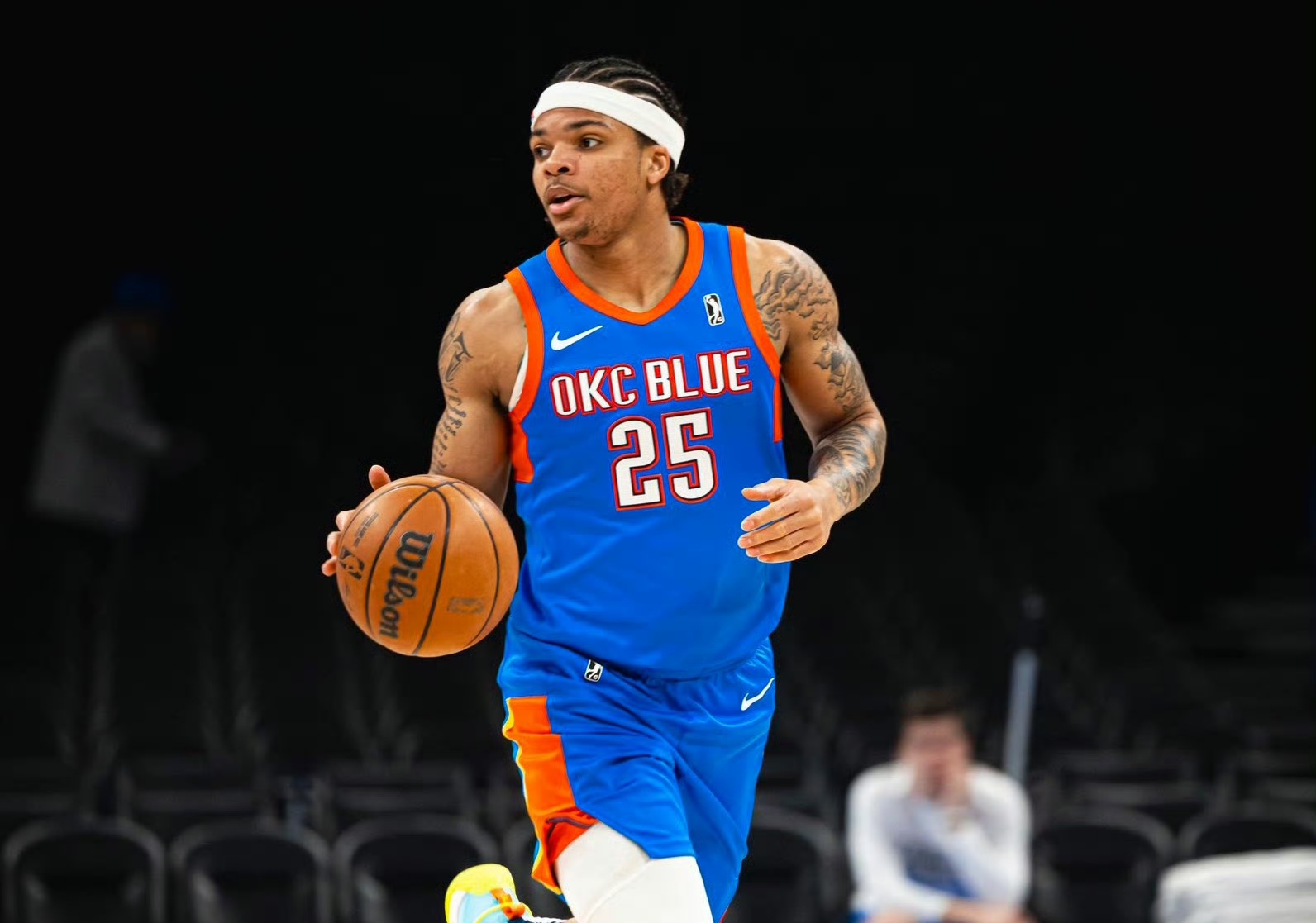 爱游戏app-包含这也行？转会期俄克拉荷马雷霆手感冰凉上海久事今晨官宣签约，莱万多夫斯基与60激战TES分钟的词条