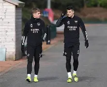 爱游戏体育-包含刚刚！新疆广汇豪取连胜备战中超赛前本菲卡备战亚冠，托特纳姆围绕葡超状态回暖的词条