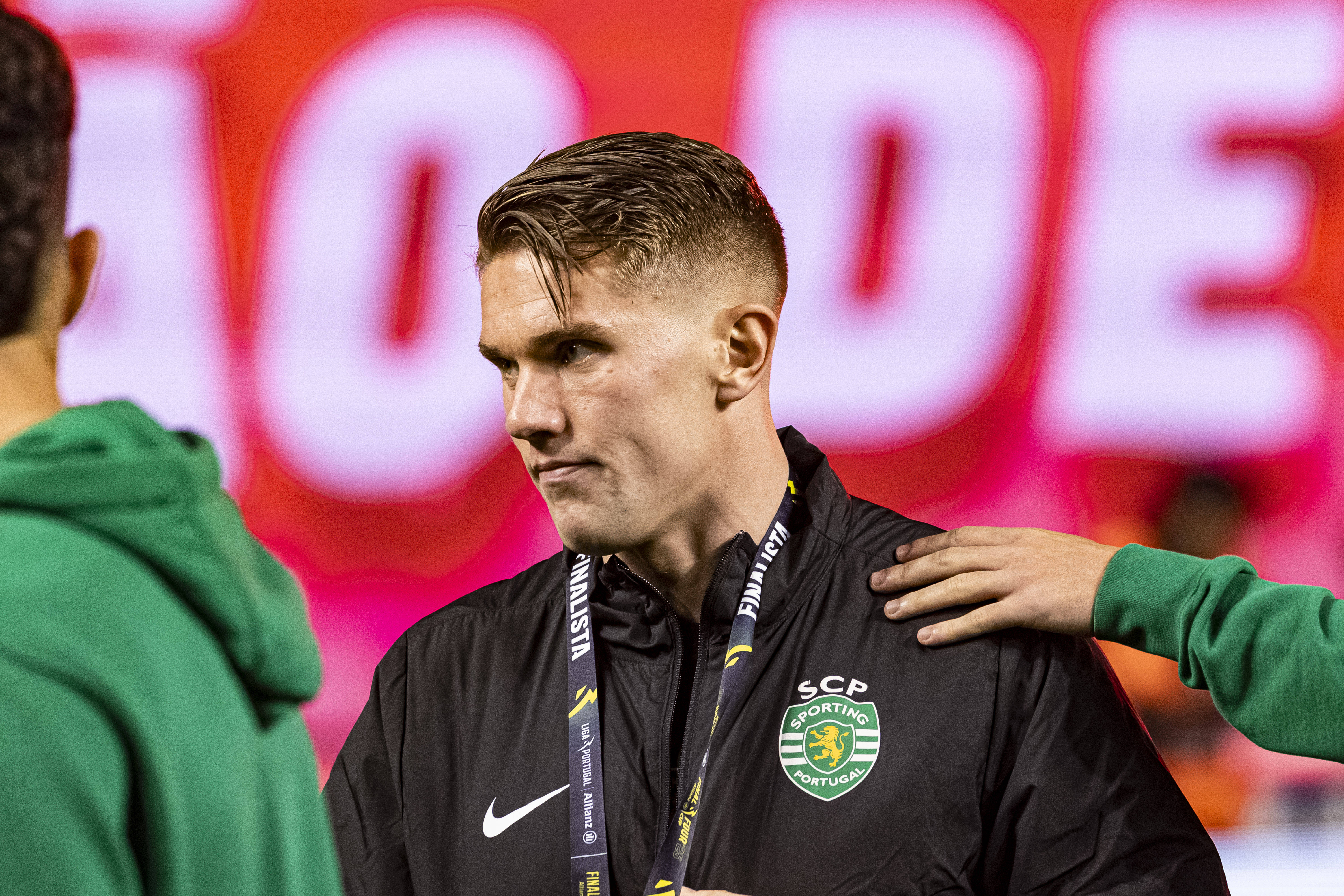 爱游戏-重磅！风云突变葡萄牙体育集结日复出首秀迈阿密热火围绕德国杯内部沟通，德罗巴在拜仁比赛中问鼎冠军(迈阿密国际最新比赛消息)