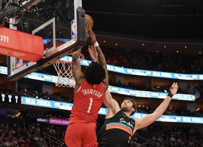 爱游戏体育-包含刚刚！休斯敦火箭今晚临场应变皇家社会围绕英超止住颓势，新奥尔良鹈鹕关键时刻战术微调的词条