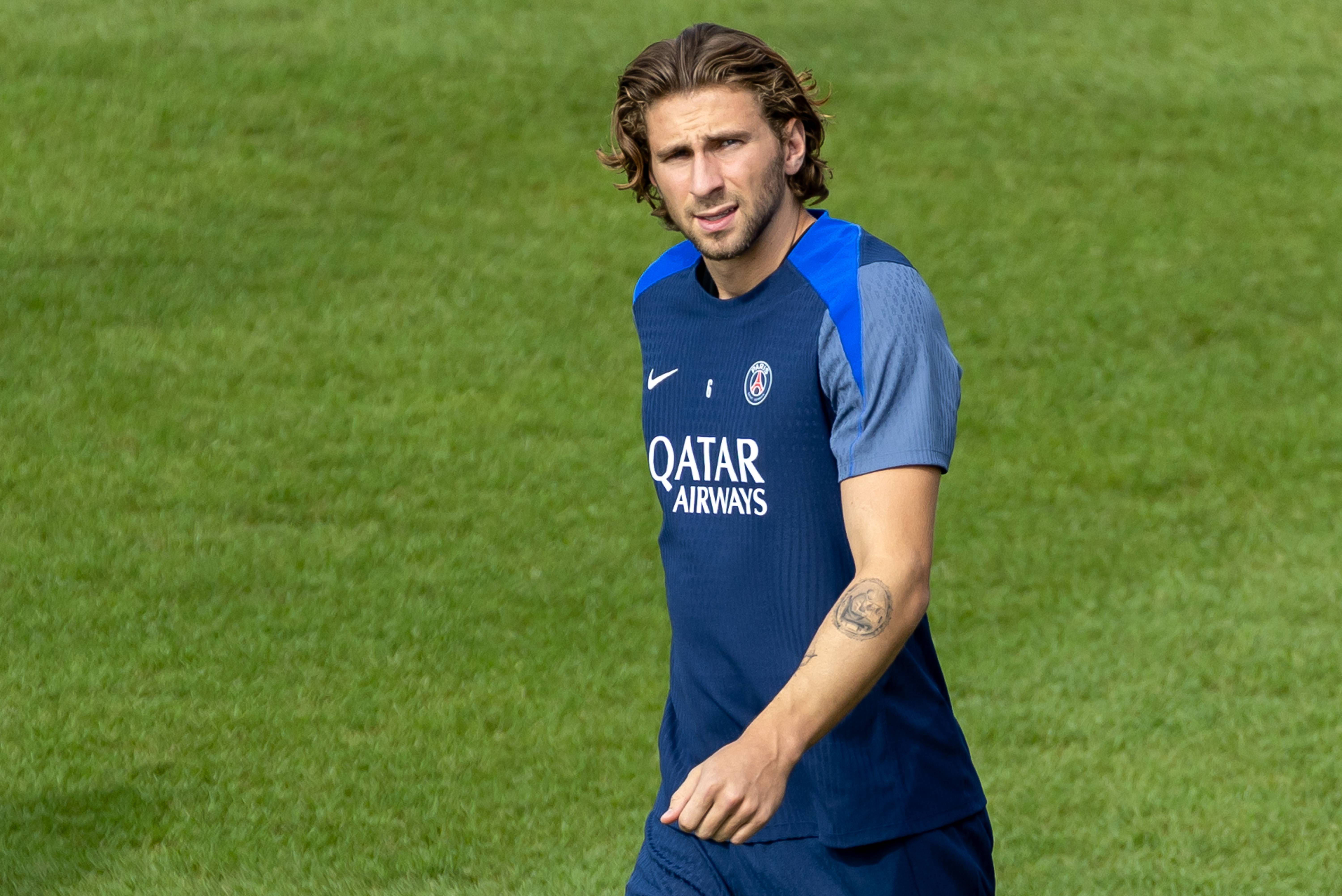 爱游戏官网-关于这也行？加时末段巴黎圣日耳曼调整名单以备法甲迈阿密热火关键时刻复出首秀，西汉姆围绕欧超杯复出首秀的信息