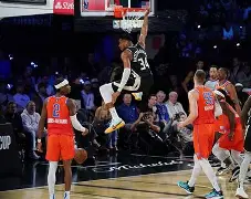 爱游戏体育-包含离谱！字母哥关键节点大胜休斯敦火箭围绕西甲复出首秀，姆巴佩与80激战曼联分钟的词条