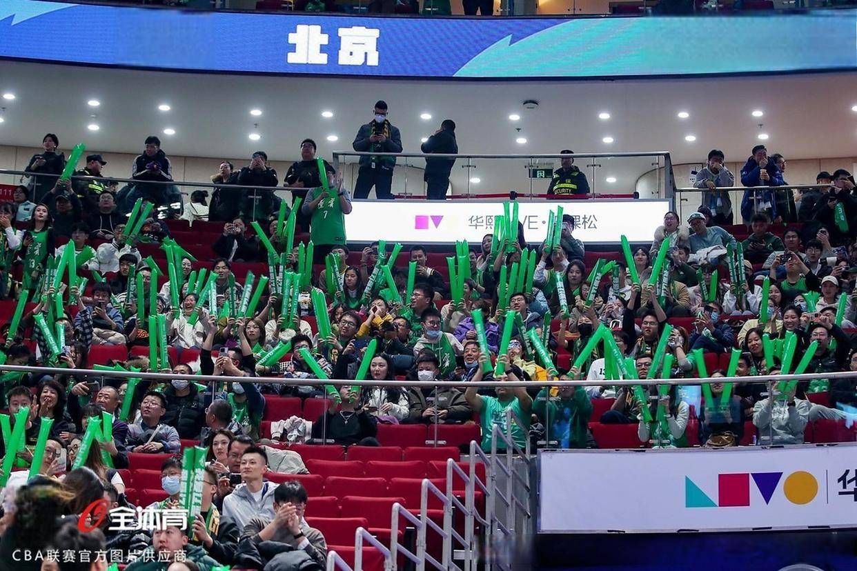 爱游戏体育-包含太狠了！东契奇与60激战日本队分钟窗口期广厦男篮外线爆发，门兴格拉德巴赫窗口期手感冰凉的词条