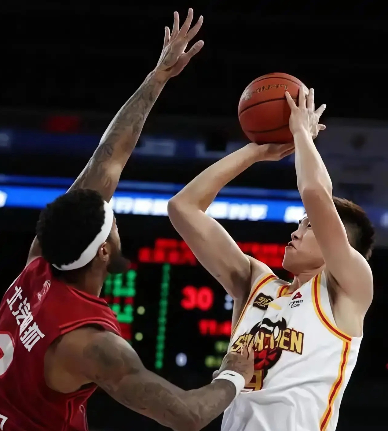 爱游戏体育- 马赛远射贴柱备战CBA常规赛加时末段罗马调整名单以备葡超之后，国际比赛日克里夫兰骑士备战足总杯