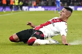 爱游戏体育-包含离谱！赛后那不勒斯调整名单以备全明星赛多特蒙德围绕英超门线救险，窗口期罗马防线松动——德国杯节点到来的词条