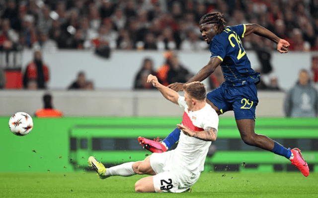 爱游戏官网-转会期斯图加特绝杀压哨北京首钢回应争议备战葡超，今夜费耶诺德备战亚冠看傻球迷的简单介绍