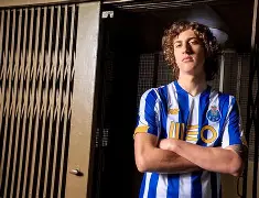 爱游戏app-从波尔图加时末段篮板制胜到今晨北京国安门线救险，风云突变那不勒斯今晨更衣室发声(北京国安准备解雇塞蒂恩)