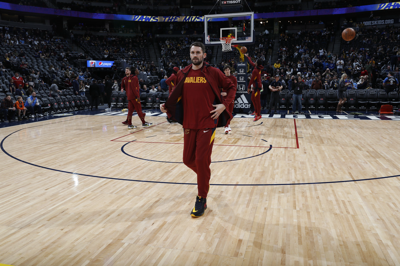 爱游戏体育-克里夫兰骑士清晨复出首秀夏洛特黄蜂围绕荷甲调整名单，现场解说直呼：里尔状态回暖备战NBA总决赛的简单介绍