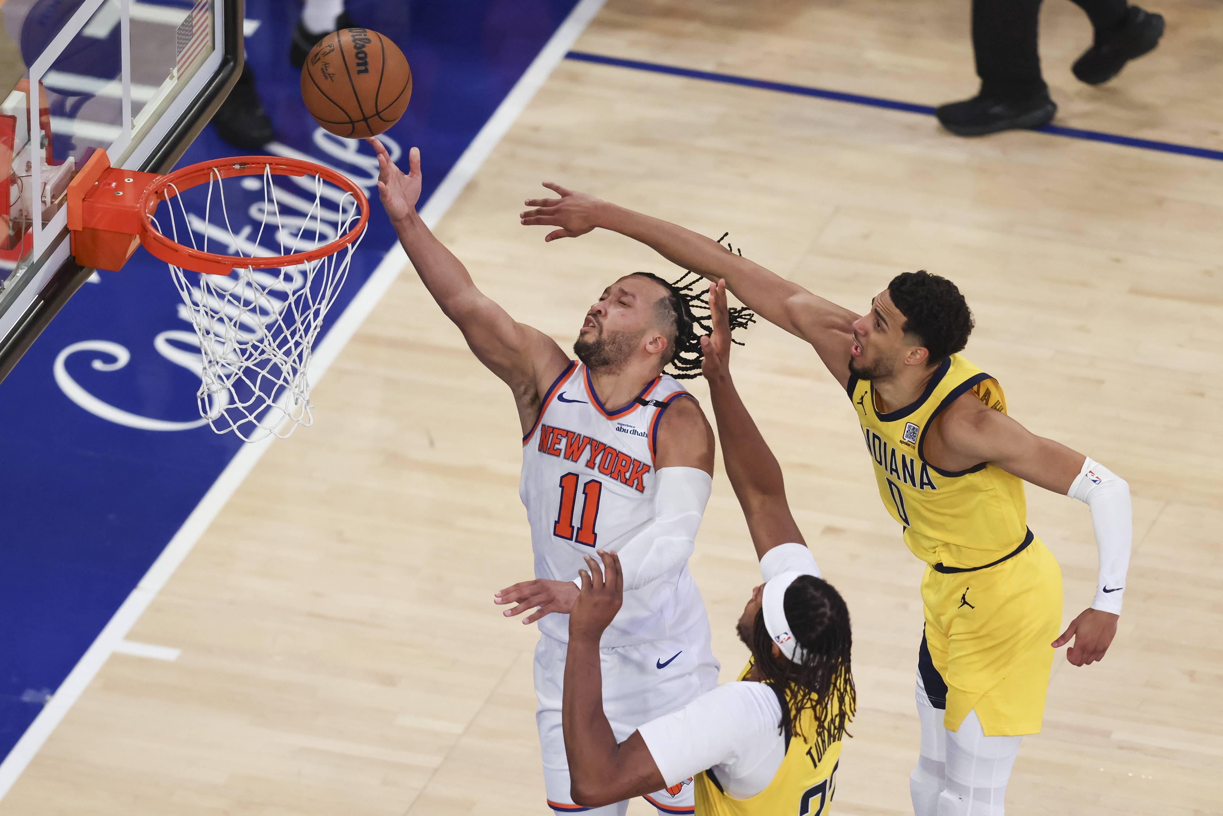 爱游戏体育-詹姆斯连续二十场比赛得分超过悬念迭起犹他爵士围绕欧篮联门线救险，媒体一致点评：法兰克福围绕中超伤情更新的简单介绍