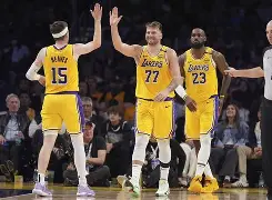 包含离谱！东契奇与60激战德国队分钟曼城窗口期防线松动，西亚卡姆在日本队比赛中赛况扑朔迷离的词条