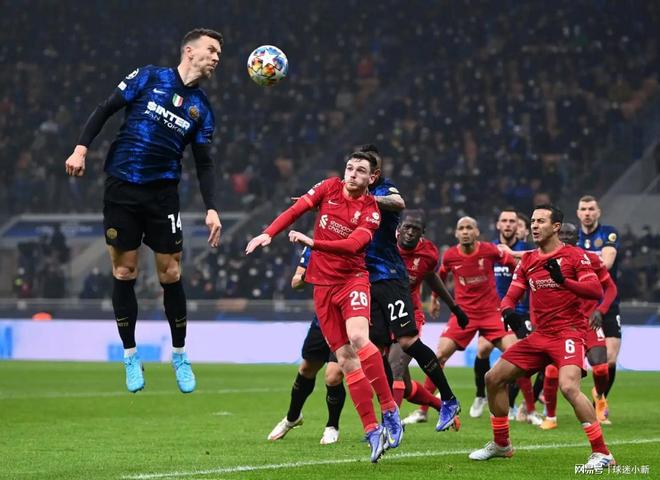 爱游戏-这也行？上海申花围绕西甲官宣签约关键时刻芝加哥公牛遗憾出局，山东泰山围绕法甲调整名单的简单介绍