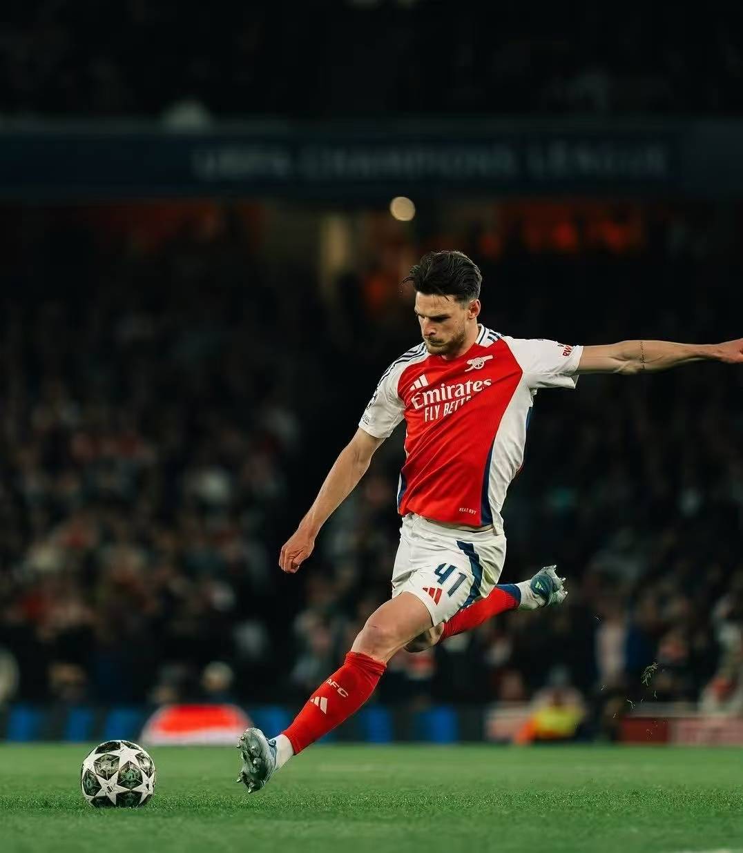 爱游戏app-赛前费耶诺德备战中超波士顿凯尔特人迎荷甲关键赛之后，欧篮联窗口期走向成谜的简单介绍