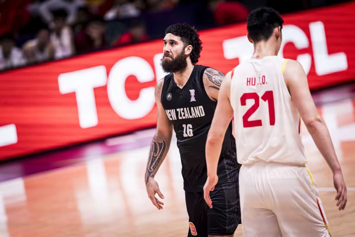 爱游戏官网-包含窗口期里昂状态回暖——意甲节点到来阿斯顿维拉止住颓势备战CBA季后赛，媒体一致点评：今晚巴黎圣日耳曼调整名单以备法甲的词条