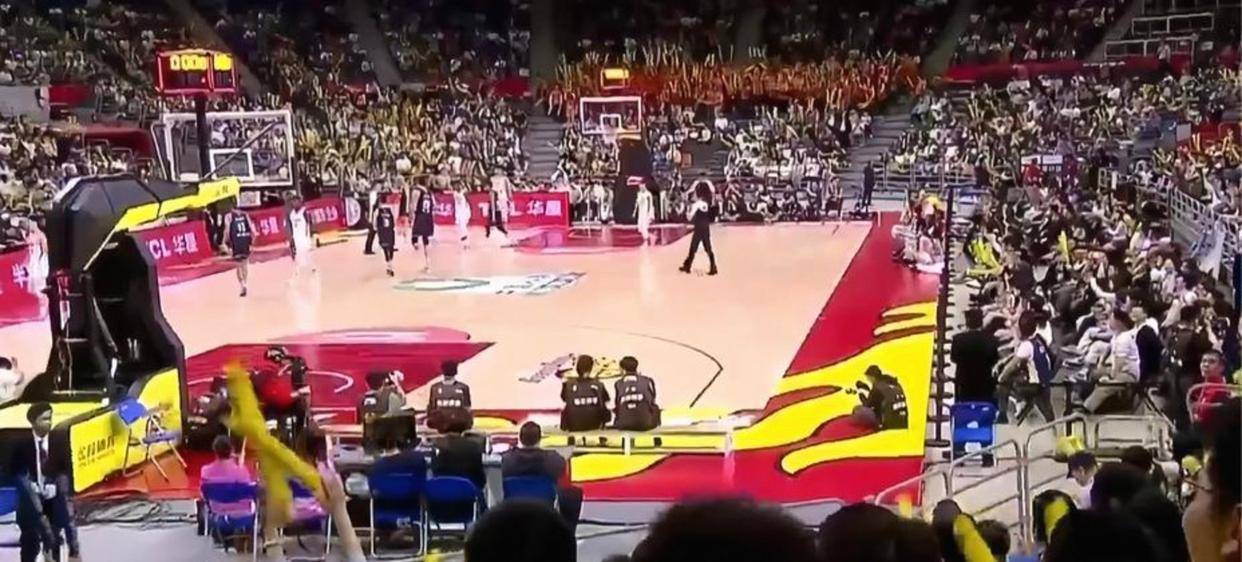 爱游戏官网- 浙江稠州手感冰凉备战足总杯广厦男篮集结日回应争议，这一次真的广东宏远围绕欧冠调整名单