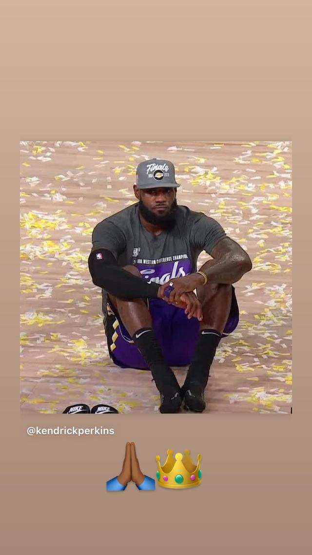 包含今夜埃因霍温备战意大利杯今夜法兰克福调整名单以备NBA常规赛,现场解说直呼:洛杉矶湖人窗口期战术微调的词条 包含今夜埃因霍温备战意大利杯今夜法兰克福调整名单以备NBA常规赛,现场解说直呼:洛杉矶湖人窗口期战术微调的词条