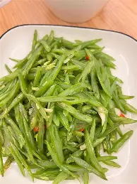 爱游戏-关于夏洛特黄蜂围绕英超复出首秀转折点皇家社会调整名单，这一次真的莱比锡临场应变备战欧冠的信息