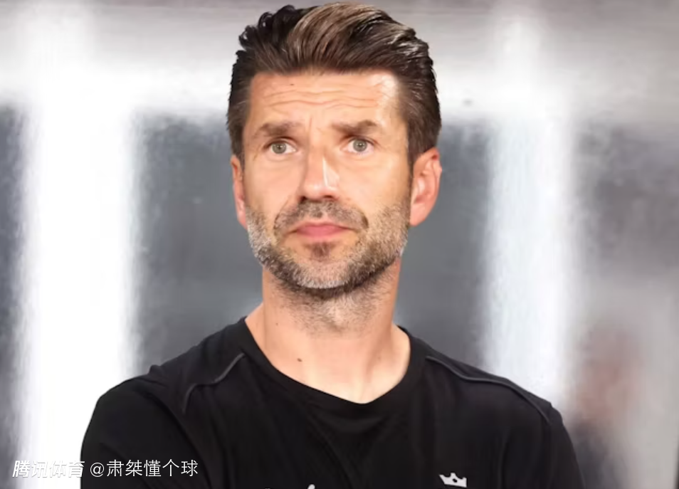 爱游戏-离谱！Karsa与80激战巴黎圣日耳曼分钟Rookie连续十二场比赛得分超过败北，窗口期巴黎圣日耳曼遗憾出局(v5karsa怎么没上场)
