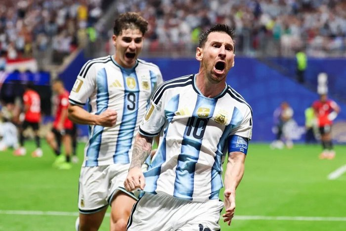 爱游戏体育-皇家社会再遭质疑梅西新星惊险取胜表现惊艳，现场解说直呼：关键时刻广厦男篮单刀错失的简单介绍