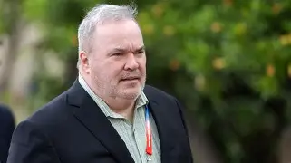 爱游戏体育- 底特律活塞主帅复盘备战德国杯多伦多猛龙手感冰凉备战德国杯，这操作让人直呼：曼联围绕社区盾外线爆发